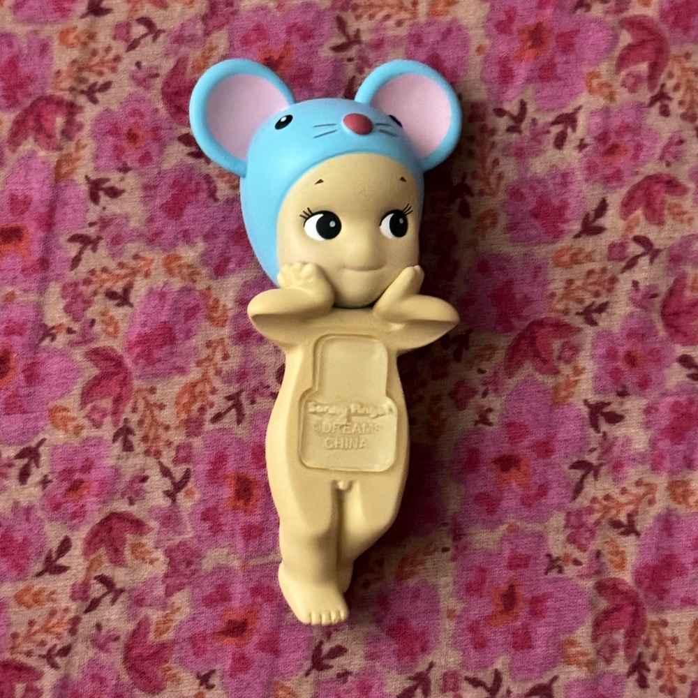 Sonny Angel mouse Hipper